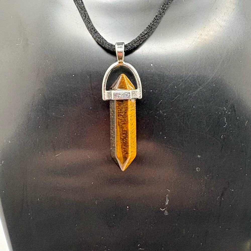 💛 Golden Prism Necklace – New